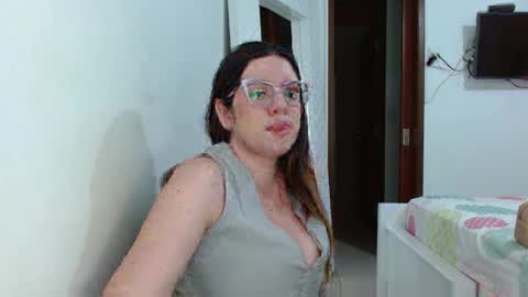 AshlyMoon online show from May 15, 2026, 10:50 pm
