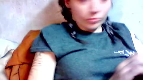 ashlynn5716 online show from March 12, 2025, 2:01 pm