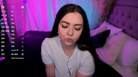 Your girlfriend online show from March 5, 2026, 11:01 pm