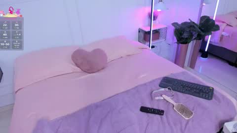 Snapshot of asia_lune chatting on January 15, 2026, 3:33 am MyaFontaine online show from January 15, 2026, 3:33 am