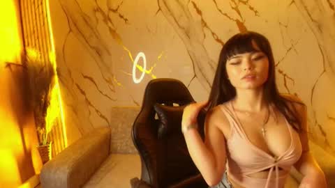 Snapshot of asian_hot_tf chatting on October 14, 2025, 9:15 pm asian_hot_tf online show from October 14, 2025, 9:15 pm