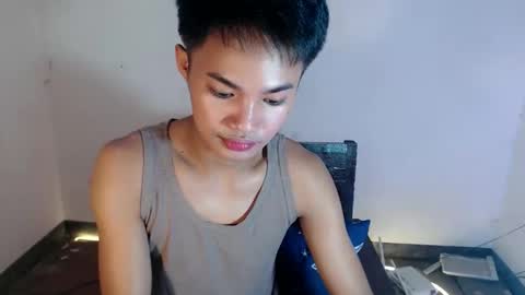 asian_lover05 online show from March 23, 2026, 4:44 pm