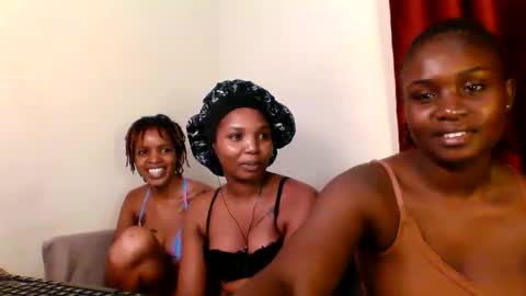 Snapshot of asian_pinay01 chatting on May 3, 2026, 9:43 pm Asia online show from May 3, 2026, 9:43 pm