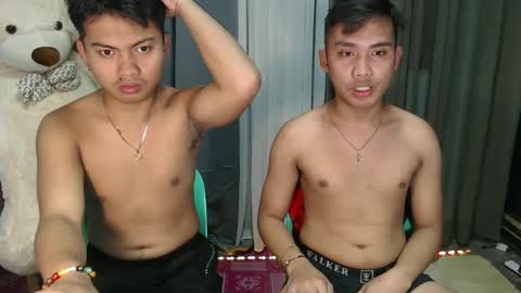 Snapshot of asian_prince_echoxx chatting on January 16, 2025, 10:21 am Echoo online show from January 16, 2025, 10:21 am