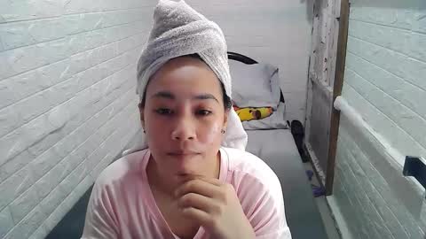 Snapshot of asian_sexydimples chatting on February 5, 2025, 1:33 pm Trixie online show from February 5, 2025, 1:33 pm