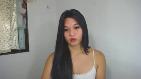 Snapshot of asian_yannie chatting on November 7, 2025, 9:09 am Yan online show from November 7, 2025, 9:09 am