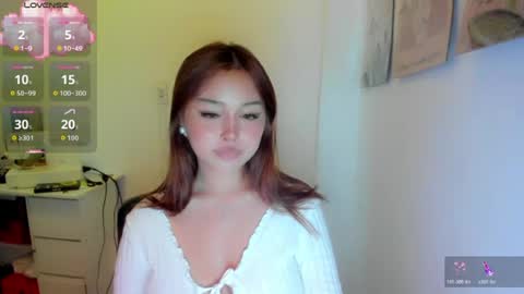 Snapshot of asianbabenicky chatting on July 2, 2026, 5:13 am Hien online show from July 2, 2026, 5:13 am