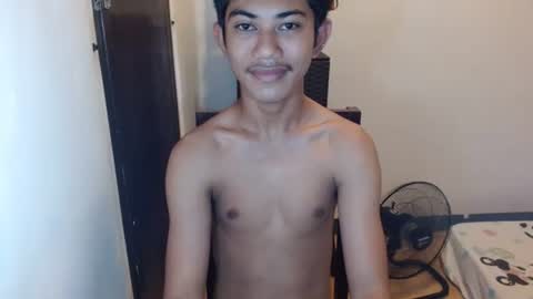 Snapshot of asiancockhero22 chatting on December 28, 2024, 11:59 pm HERO online show from December 28, 2024, 11:59 pm