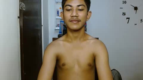 Snapshot of asiancockhero22 chatting on February 6, 2025, 2:33 am HERO online show from February 6, 2025, 2:33 am