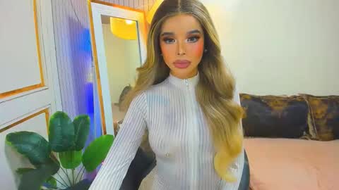 elizabeth arden online show from November 4, 2025, 4:00 am