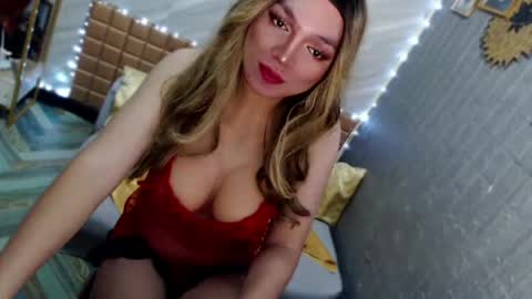 Snapshot of asiandollxxx4u chatting on May 15, 2026, 7:15 am BELLA NOTCH online show from May 15, 2026, 7:15 am