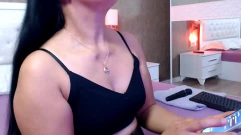 Snapshot of asianholes chatting on February 16, 2025, 4:10 pm Thanya online show from February 16, 2025, 4:10 pm