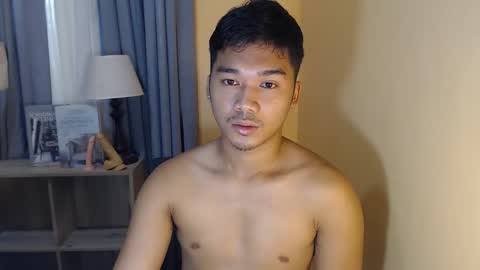 Snapshot of asianhunk_jamesx chatting on October 29, 2025, 6:04 am asianhunk_jamesx online show from October 29, 2025, 6:04 am