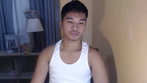 Snapshot of asianhunk_jamesx chatting on November 5, 2025, 10:37 am asianhunk_jamesx online show from November 5, 2025, 10:37 am