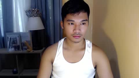 Snapshot of asianhunk_jamesx chatting on November 9, 2025, 5:28 am asianhunk_jamesx online show from November 9, 2025, 5:28 am