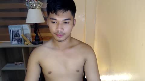 asianhunk_jamesx online show from January 7, 2026, 1:35 pm