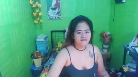 Snapshot of asiankitty23xx chatting on October 25, 2025, 1:35 am asiankitty23xx online show from October 25, 2025, 1:35 am