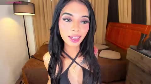 Snapshot of asianprettypetite chatting on January 17, 2025, 1:56 pm CHESKA online show from January 17, 2025, 1:56 pm