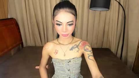 Snapshot of asianprettypetite chatting on February 22, 2025, 1:02 pm CHESKA online show from February 22, 2025, 1:02 pm