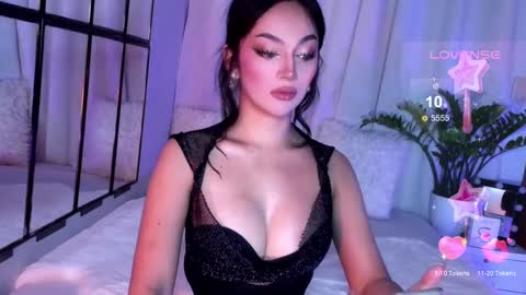 Miss Nia online show from December 19, 2024, 7:07 pm