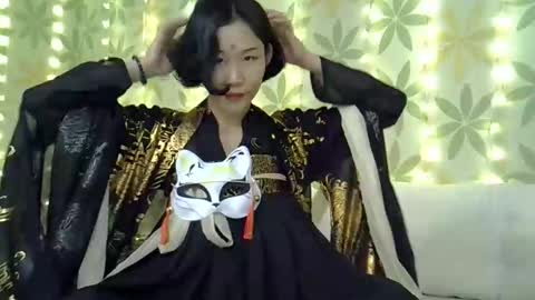 Snapshot of asianshiny chatting on October 16, 2025, 1:01 pm Alice online show from October 16, 2025, 1:01 pm