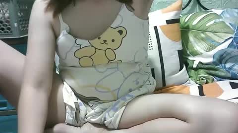 Snapshot of asianzoe4youxx chatting on January 16, 2025, 4:49 am Zoe online show from January 16, 2025, 4:49 am