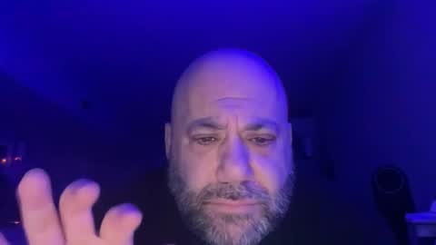 Snapshot of asilnjd chatting on February 3, 2026, 9:42 pm Asilnjd call me sil online show from February 3, 2026, 9:42 pm