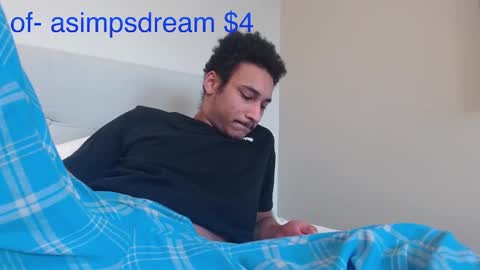 Snapshot of asimpsdream chatting on December 7, 2024, 4:14 pm asimpsdream online show from December 7, 2024, 4:14 pm