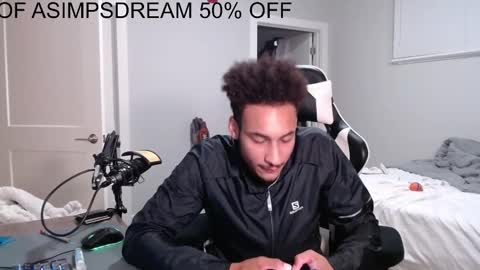 Snapshot of asimpsdream chatting on October 18, 2025, 2:03 am asimpsdream online show from October 18, 2025, 2:03 am