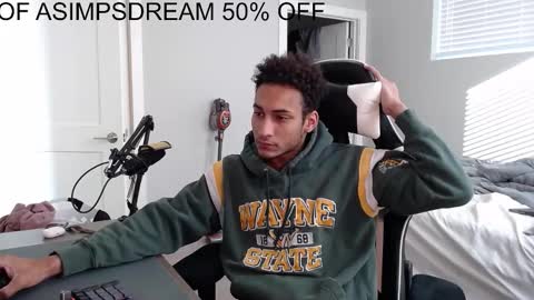 Snapshot of asimpsdream chatting on November 16, 2025, 2:44 pm asimpsdream online show from November 16, 2025, 2:44 pm