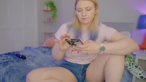 Asiri   pronounced Ah-siri Please no nicknames   3 online show from April 9, 2026, 5:07 pm