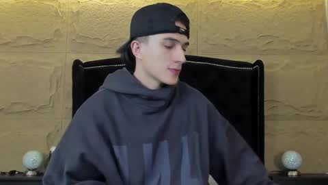 Aslan  online show from March 1, 2026, 6:04 am