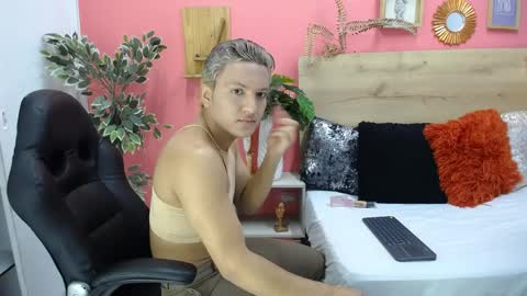 ASLY online show from April 6, 2026, 10:05 am