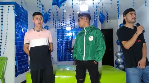 THOMAS AND DAMIAND online show from February 14, 2025, 12:19 am