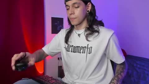 Snapshot of asmodeuszz chatting on December 9, 2024, 9:37 pm asmodeuszz online show from December 9, 2024, 9:37 pm