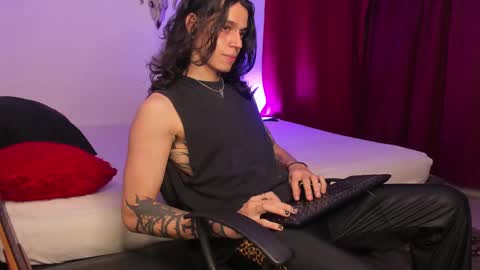 Snapshot of asmodeuszz chatting on February 15, 2025, 6:55 am asmodeuszz online show from February 15, 2025, 6:55 am