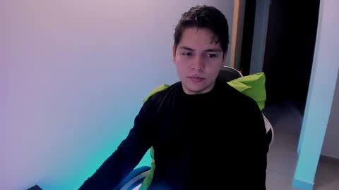 Asta Kuno online show from June 2, 2026, 12:23 am