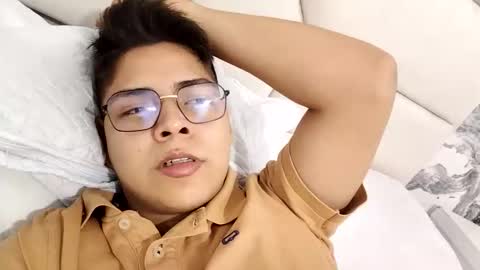 astablack_ online show from September 22, 2025, 3:30 am