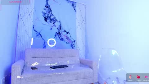 astablack_ online show from November 3, 2025, 9:05 pm