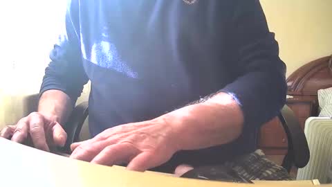 Snapshot of astelover chatting on December 31, 2024, 2:03 pm astelover online show from December 31, 2024, 2:03 pm