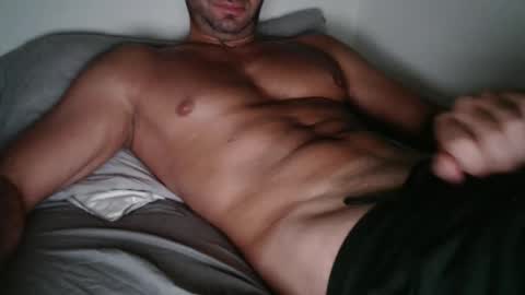 Snapshot of aston0 chatting on October 30, 2025, 5:20 am Aston online show from October 30, 2025, 5:20 am