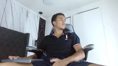 Aston  online show from November 2, 2025, 12:13 am