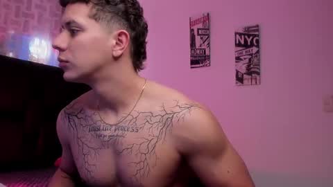 astonhills online show from September 29, 2025, 7:51 pm