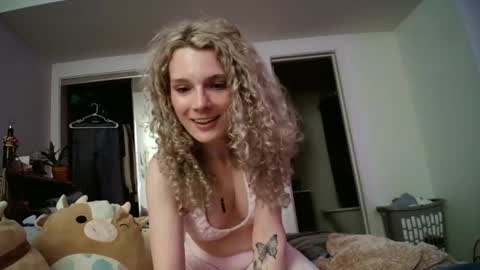 Snapshot of astorialove chatting on January 12, 2025, 2:14 am AstoriaLove online show from January 12, 2025, 2:14 am