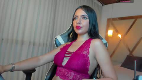 Astra Glows Cam online show from April 15, 2026, 11:50 am
