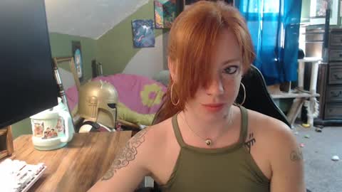 AstraeaSiren online show from September 19, 2025, 5:57 pm