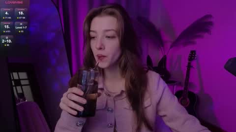 Snapshot of astramist chatting on October 8, 2025, 2:25 pm astramist online show from October 8, 2025, 2:25 pm