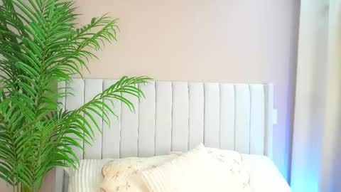 Astrea online show from February 23, 2025, 9:05 pm