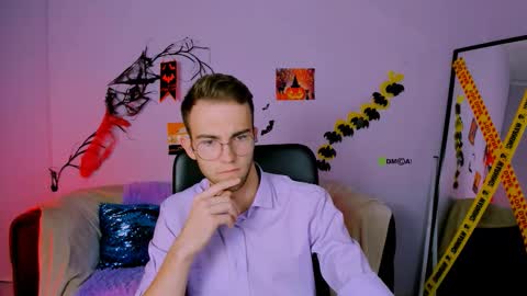 Snapshot of astren_villo chatting on November 2, 2025, 1:13 pm astren online show from November 2, 2025, 1:13 pm