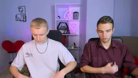 Snapshot of astren_villo chatting on November 17, 2025, 6:52 am astren online show from November 17, 2025, 6:52 am